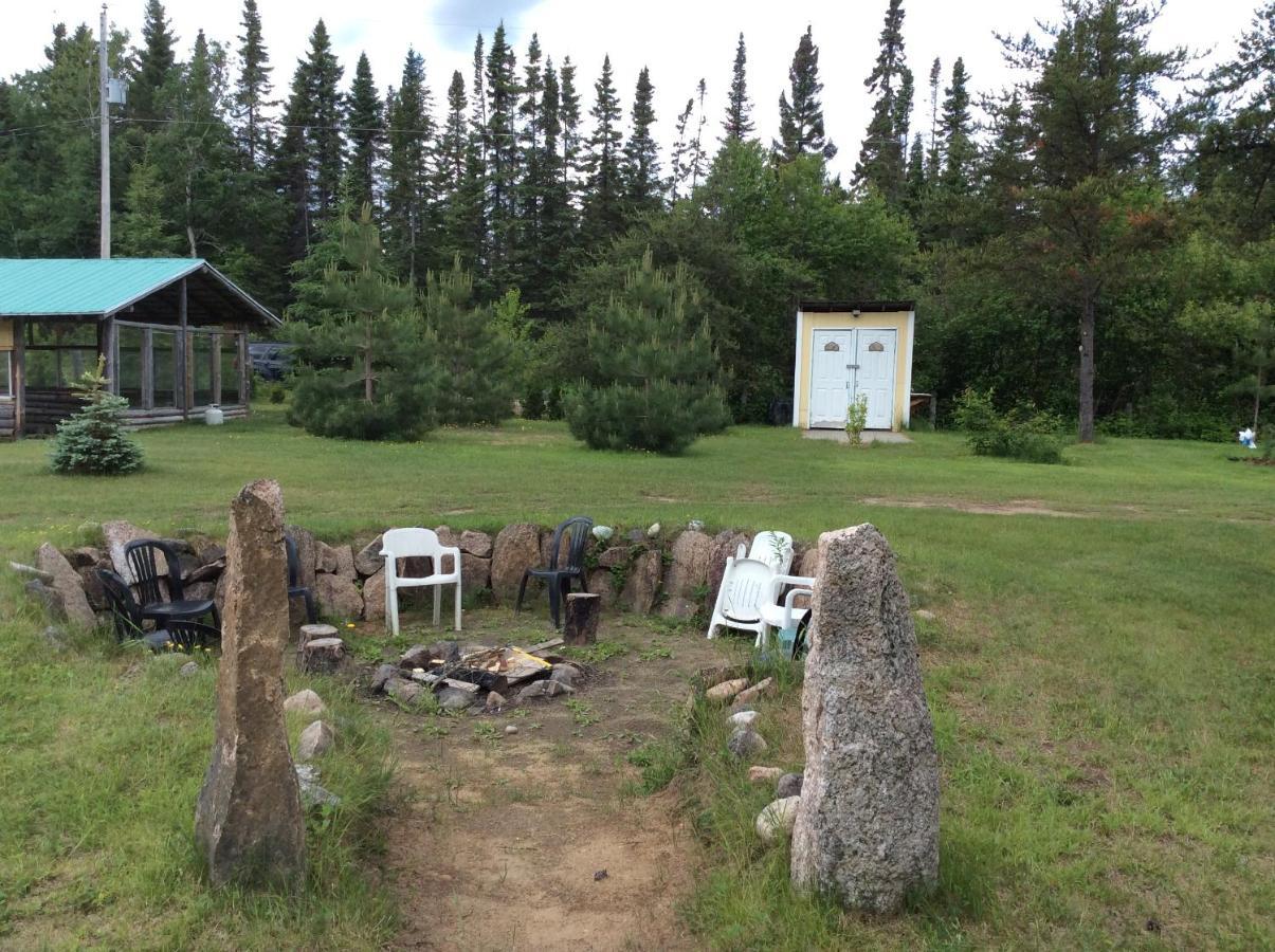 Bed & Breakfast De La Montagne Enchantee 4*
